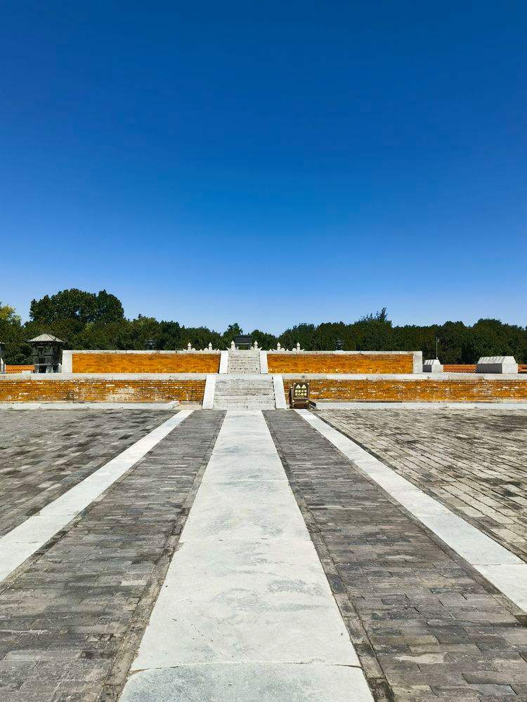 神秘祭坛手机版(黑暗献祭下载手机版)